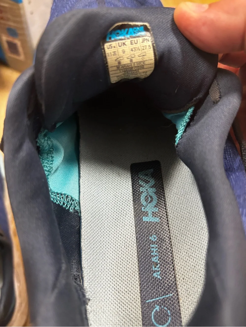 Hoka Arahi 6 Navy and Teal Running Shoe 9.5 wide